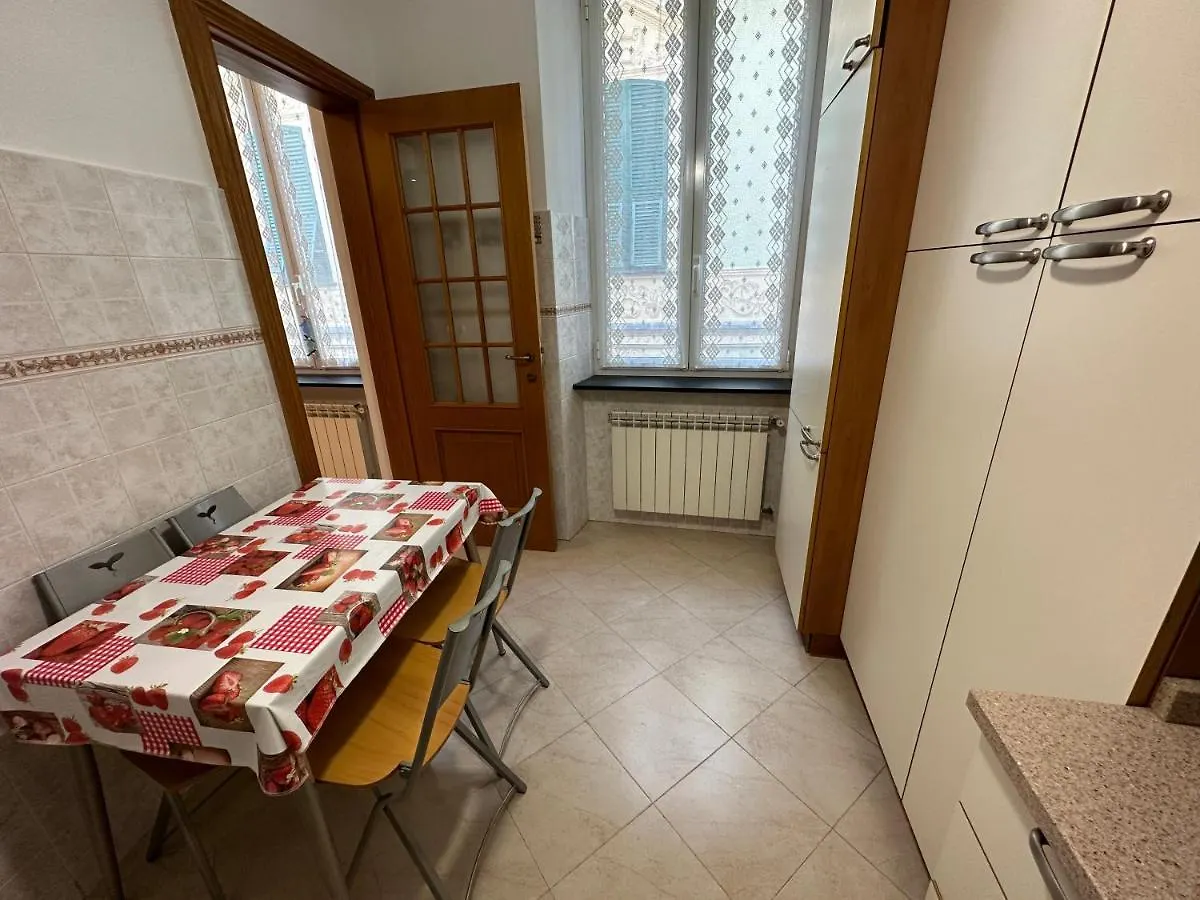 Apartment Casa Vittoria By Portofinovacanze Rapallo Italy